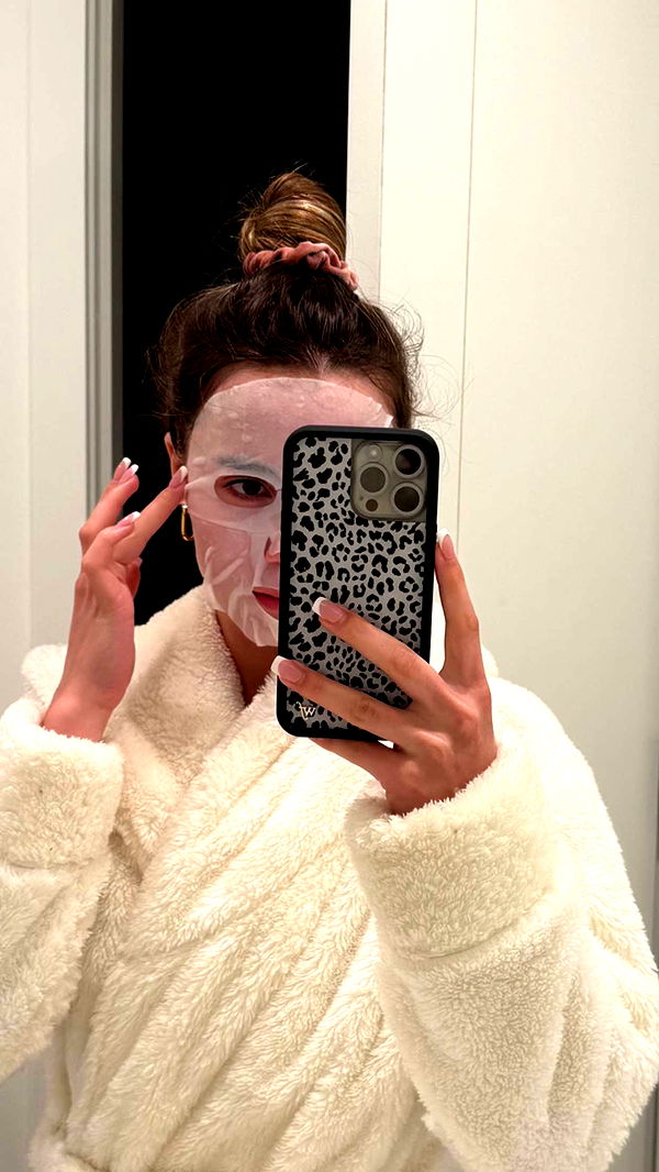 meelahrobbins image ~ Altpins