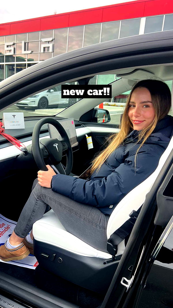 meelahrobbins image ~ Altpins