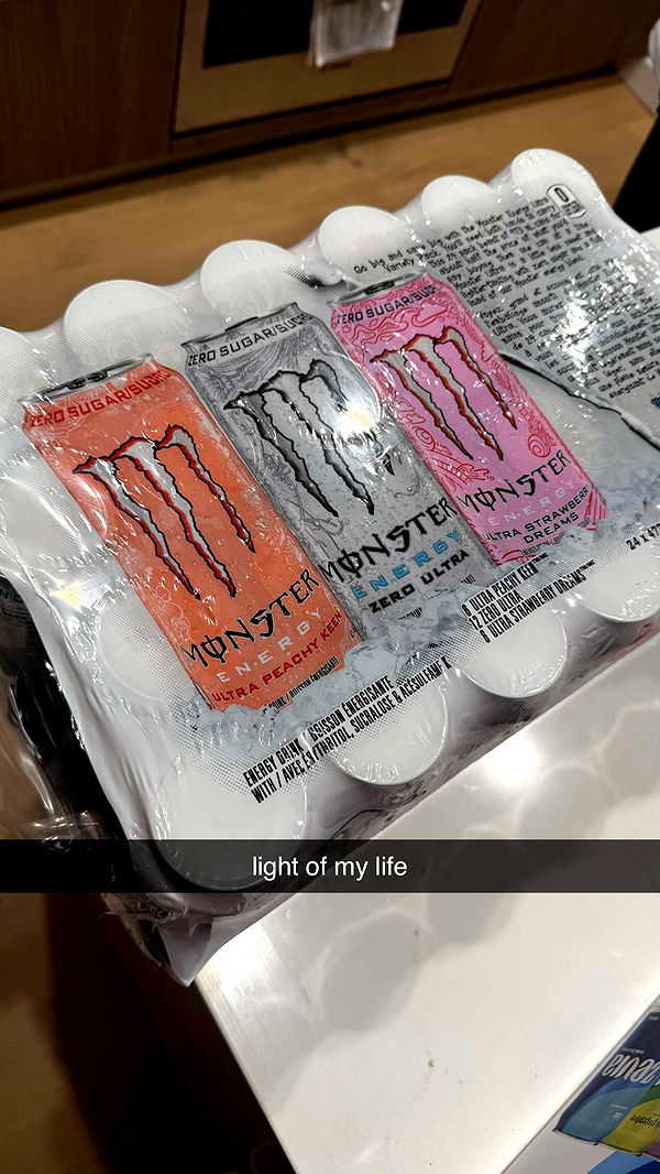 meelahrobbins image ~ Altpins