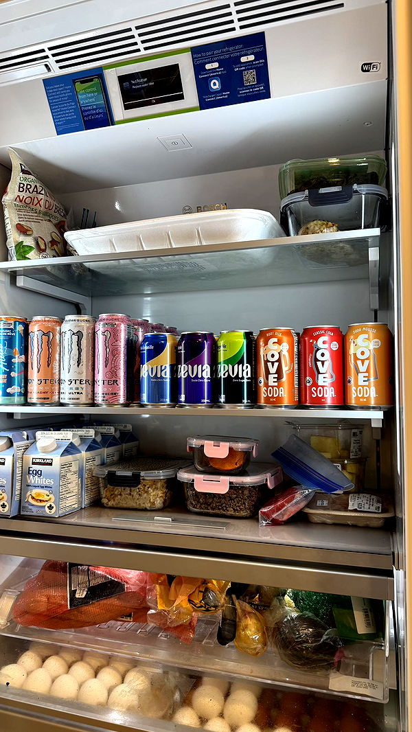 meelahrobbins image ~ Altpins