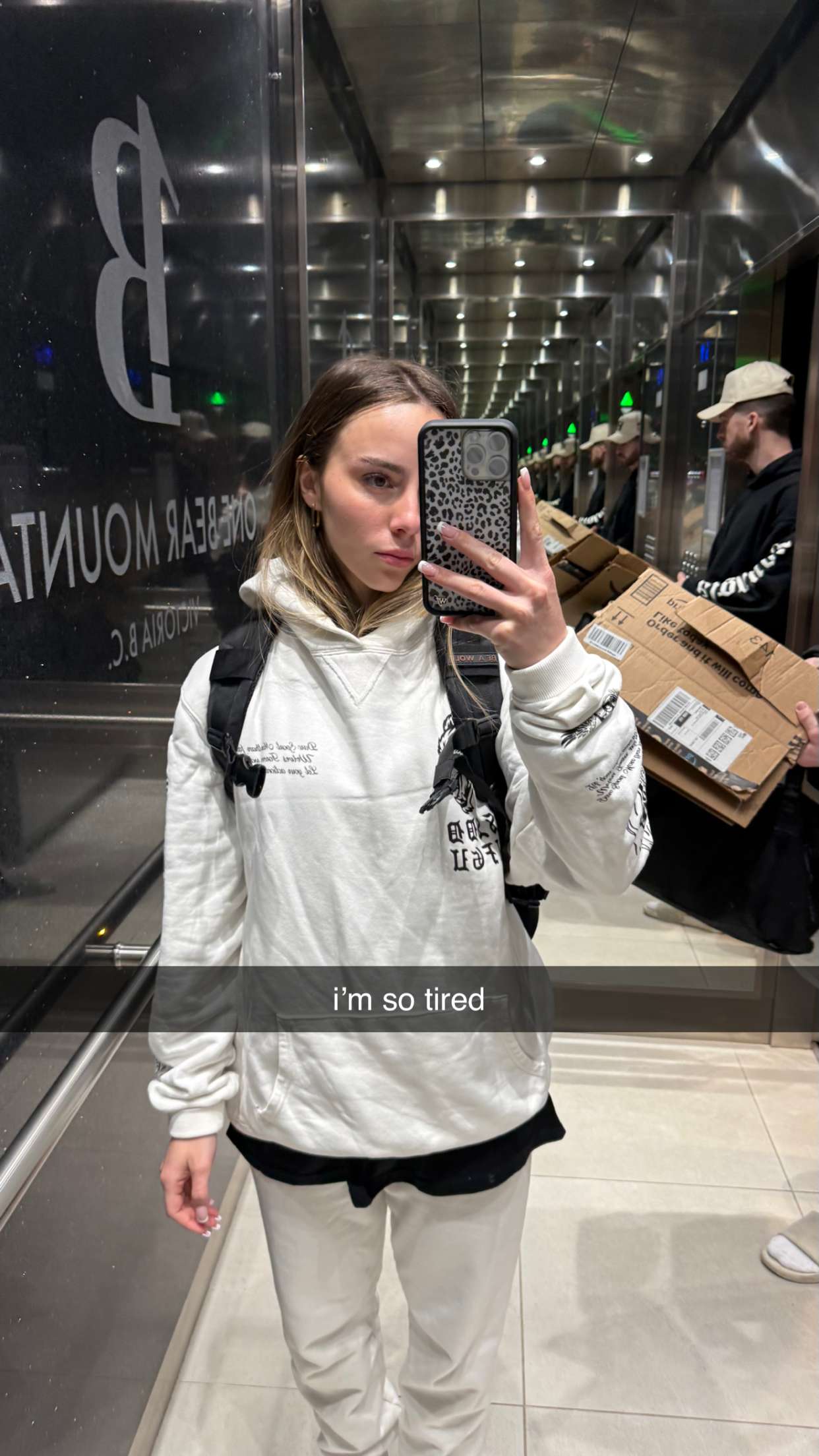 meelahrobbins snapchat image archive image