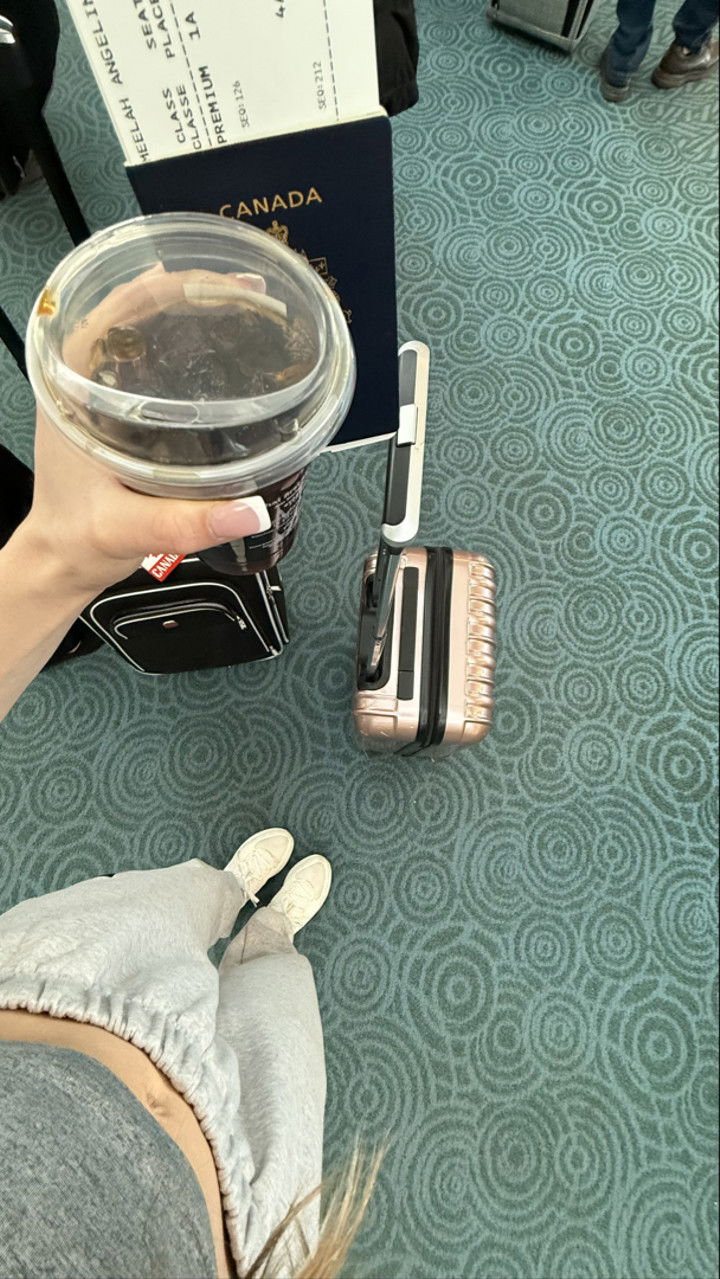 meelahrobbins snapchat image archive image