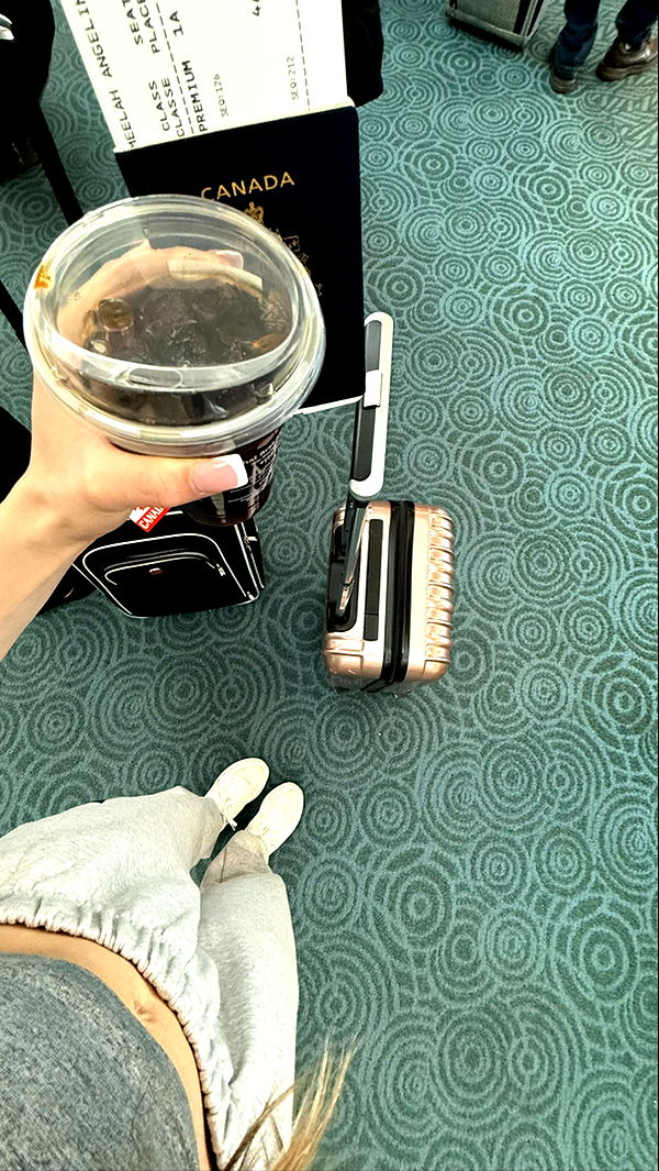 meelahrobbins image ~ Altpins