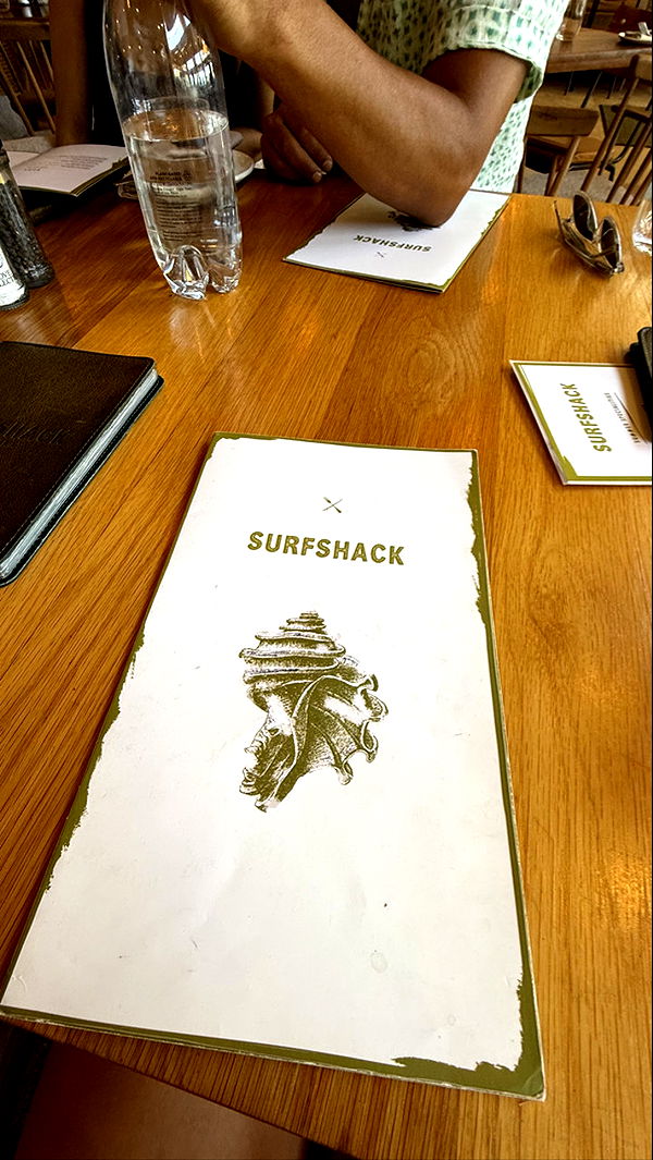 meelahrobbins image ~ Altpins