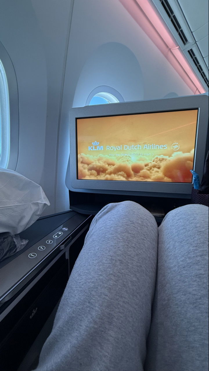 meelahrobbins snapchat image archive image