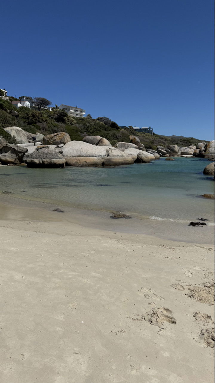 meelahrobbins snapchat image archive image