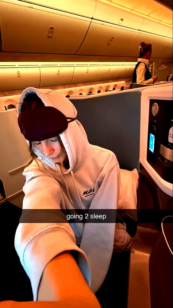 meelahrobbins image ~ Altpins