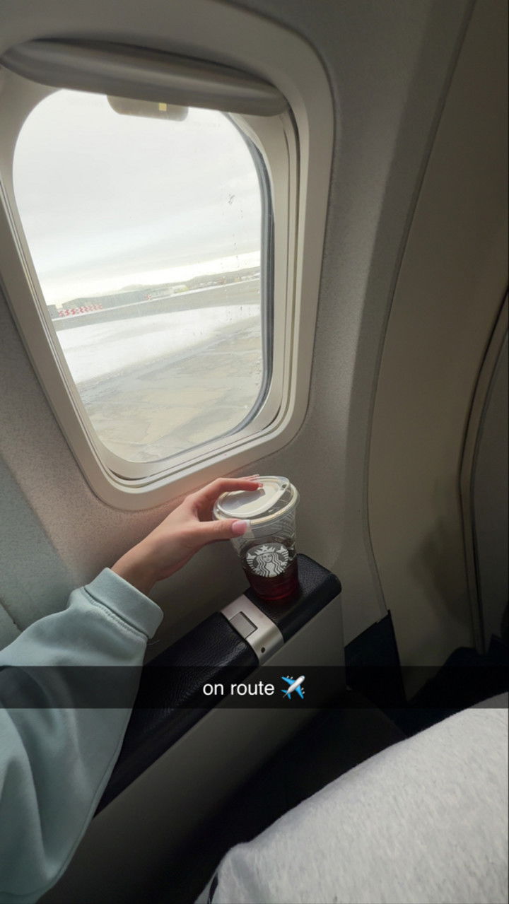 meelahrobbins snapchat image archive image