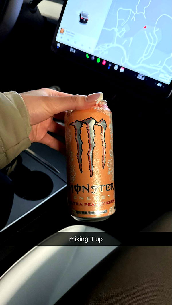 meelahrobbins image ~ Altpins