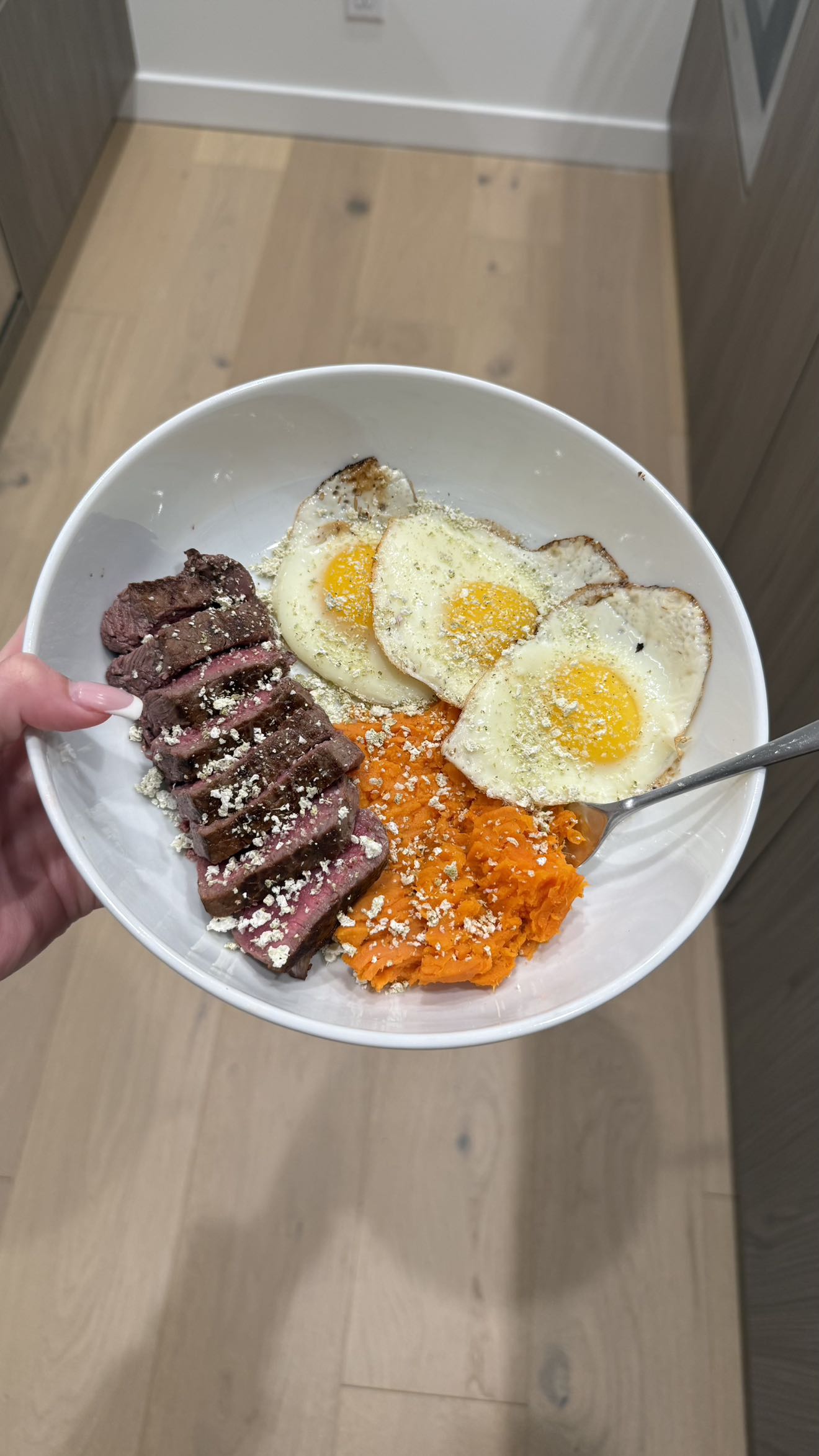 meelahrobbins snapchat image archive image