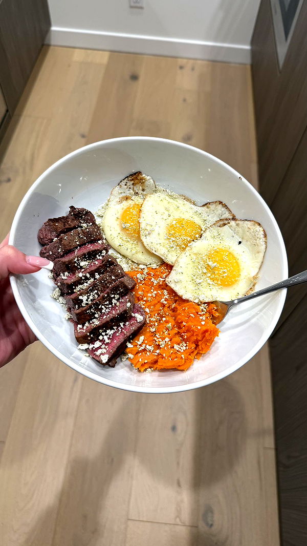 meelahrobbins image ~ Altpins