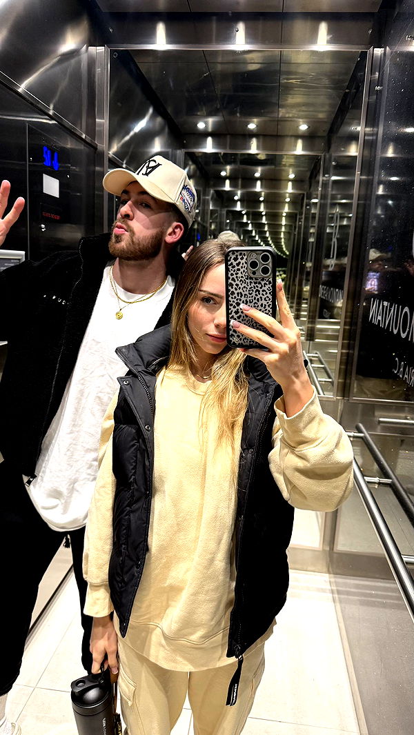 meelahrobbins image ~ Altpins