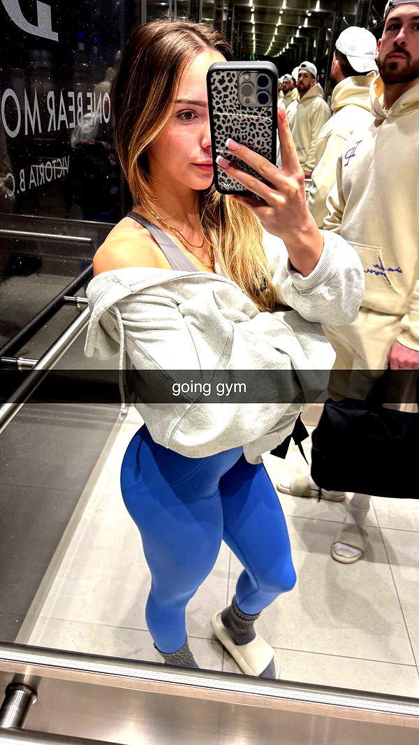 meelahrobbins image ~ Altpins