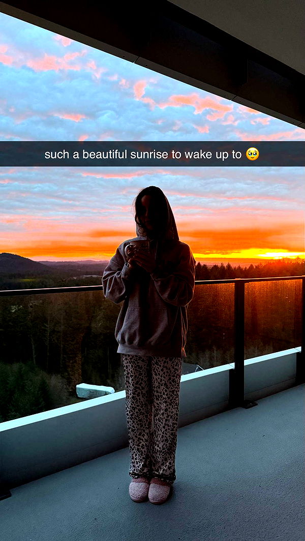 meelahrobbins image ~ Altpins