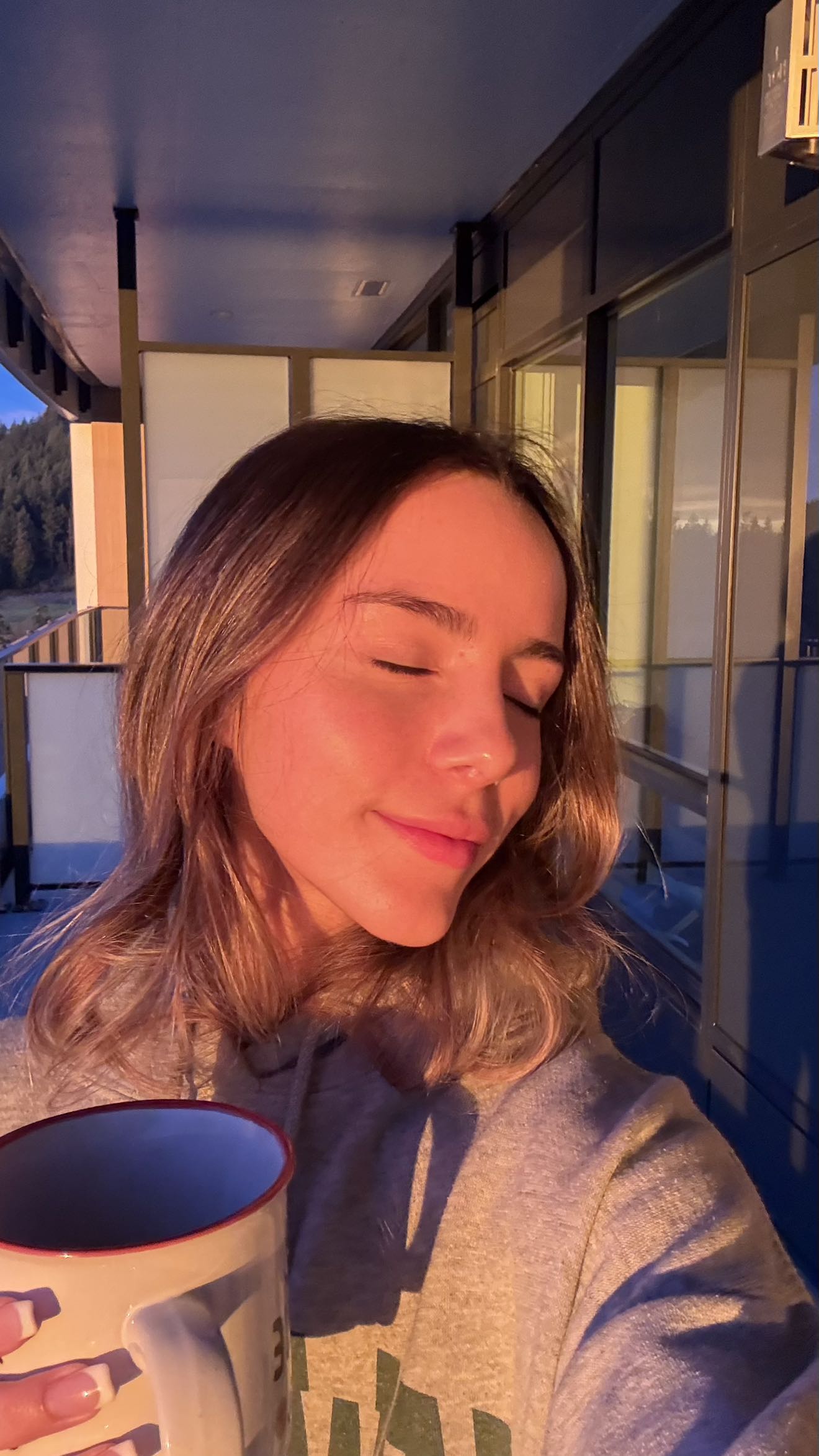 meelahrobbins snapchat image archive image