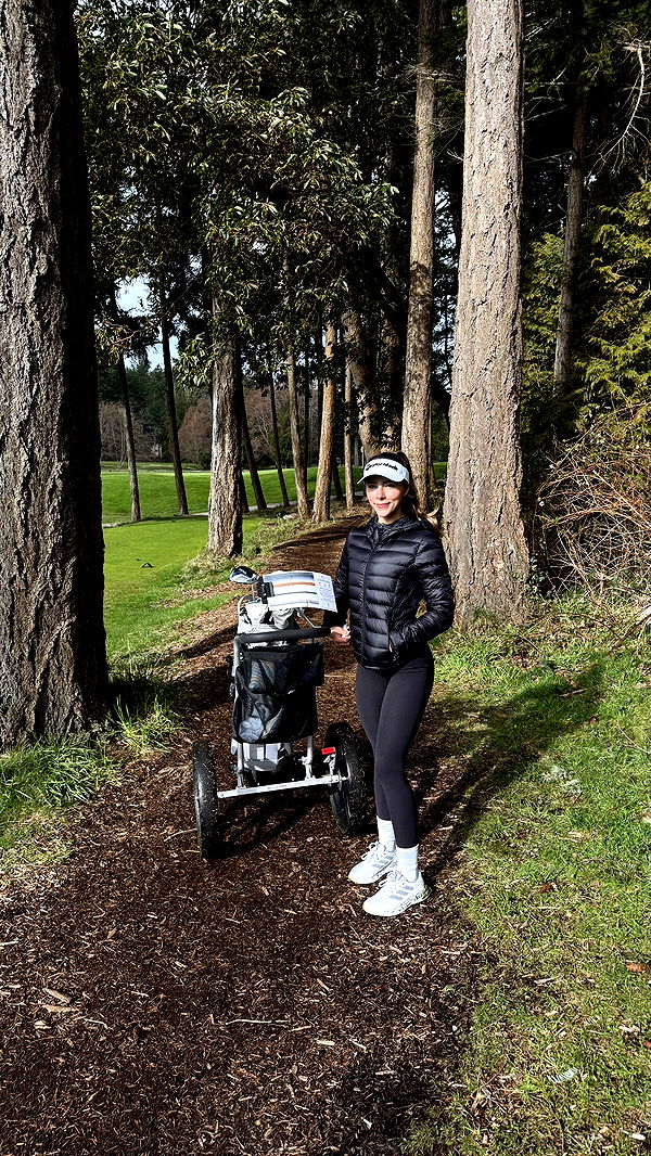 meelahrobbins image ~ Altpins