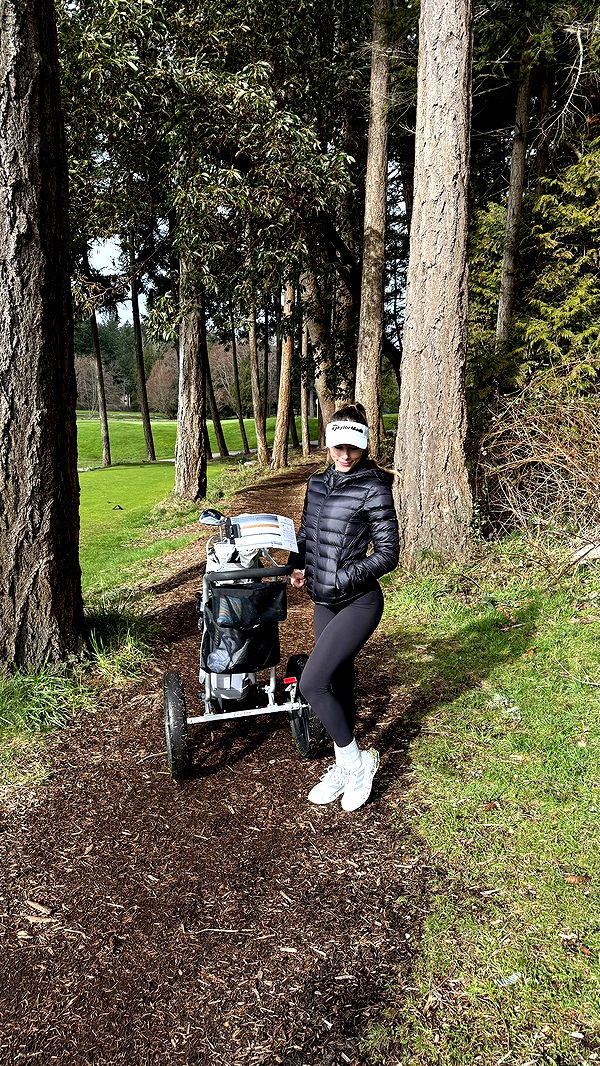 meelahrobbins image ~ Altpins