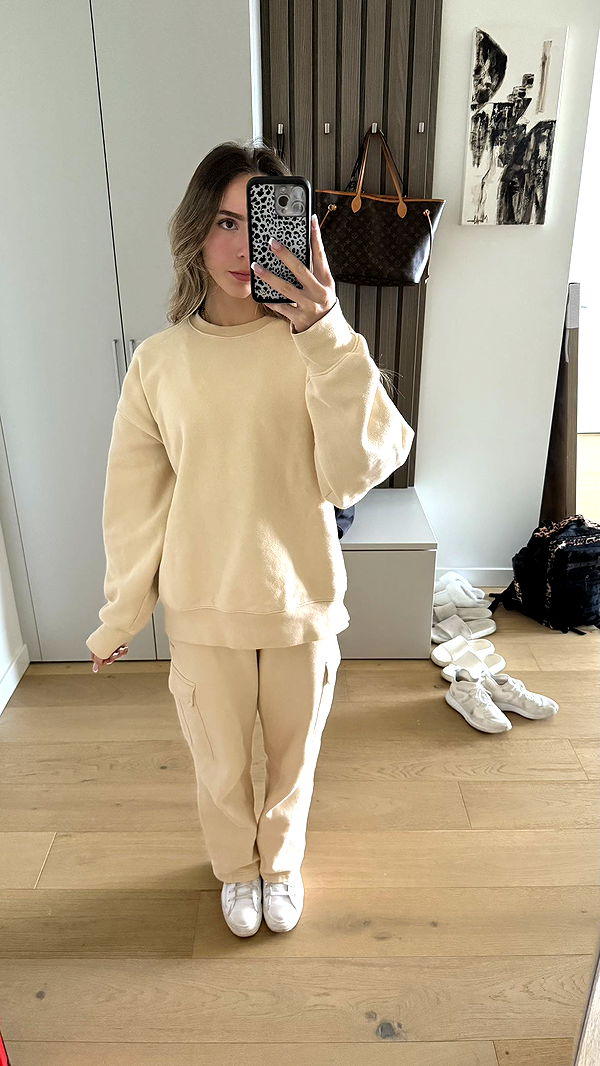 meelahrobbins image ~ Altpins