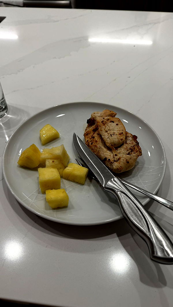 meelahrobbins image ~ Altpins