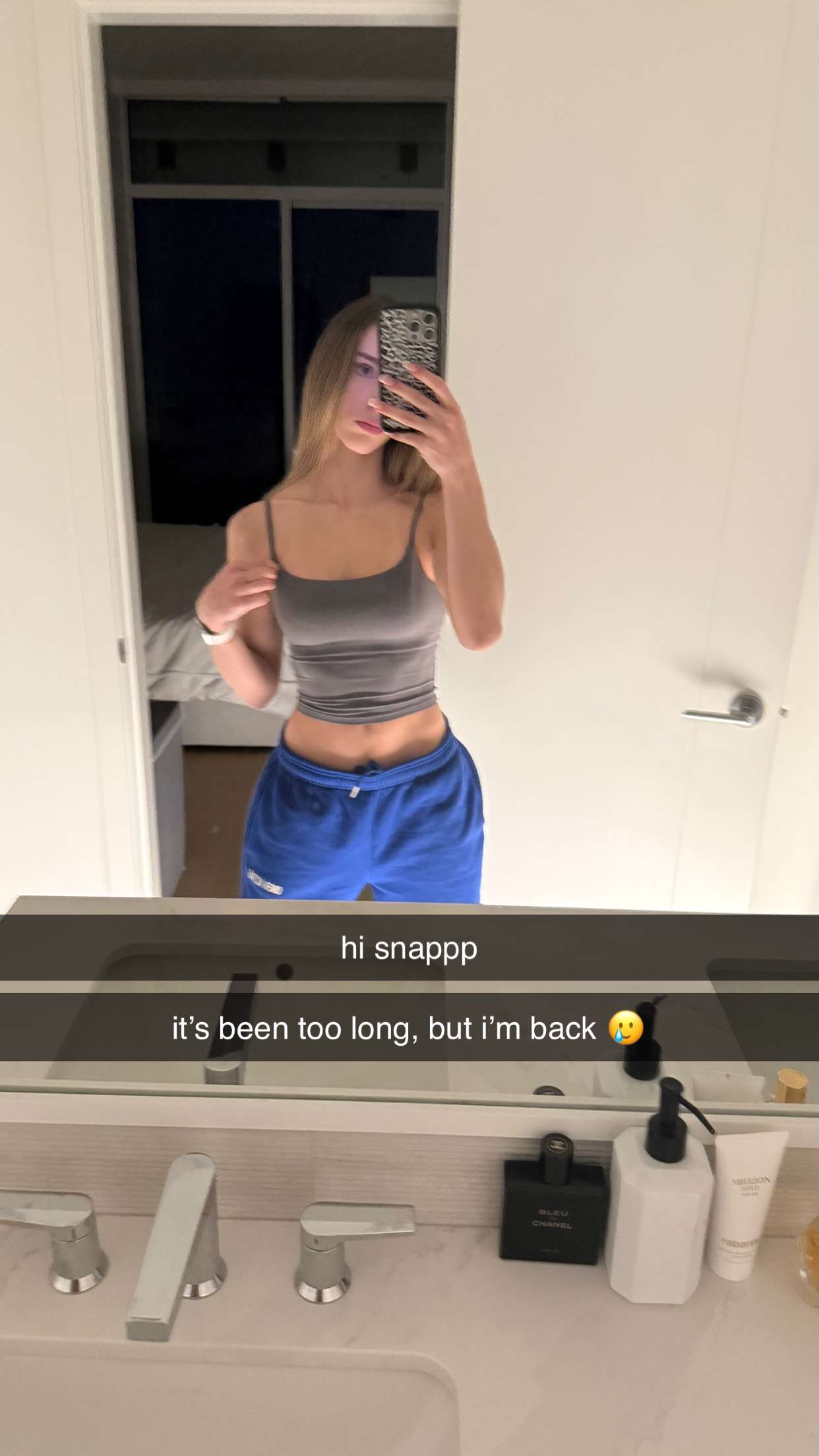 meelahrobbins snapchat image archive image