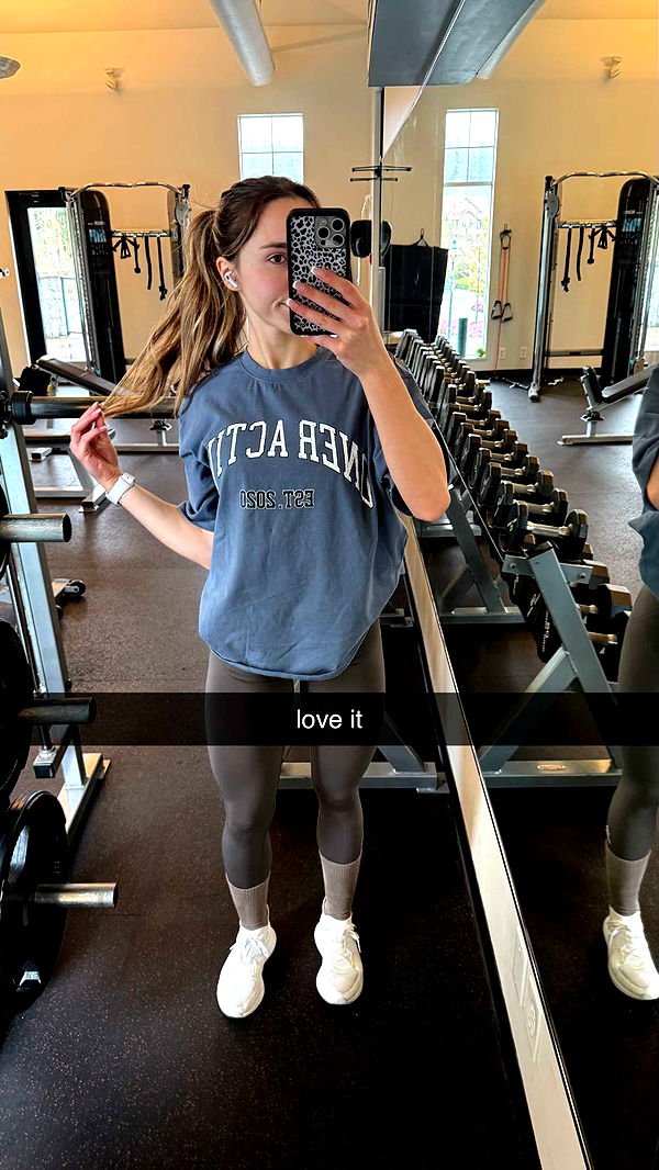 meelahrobbins image ~ Altpins