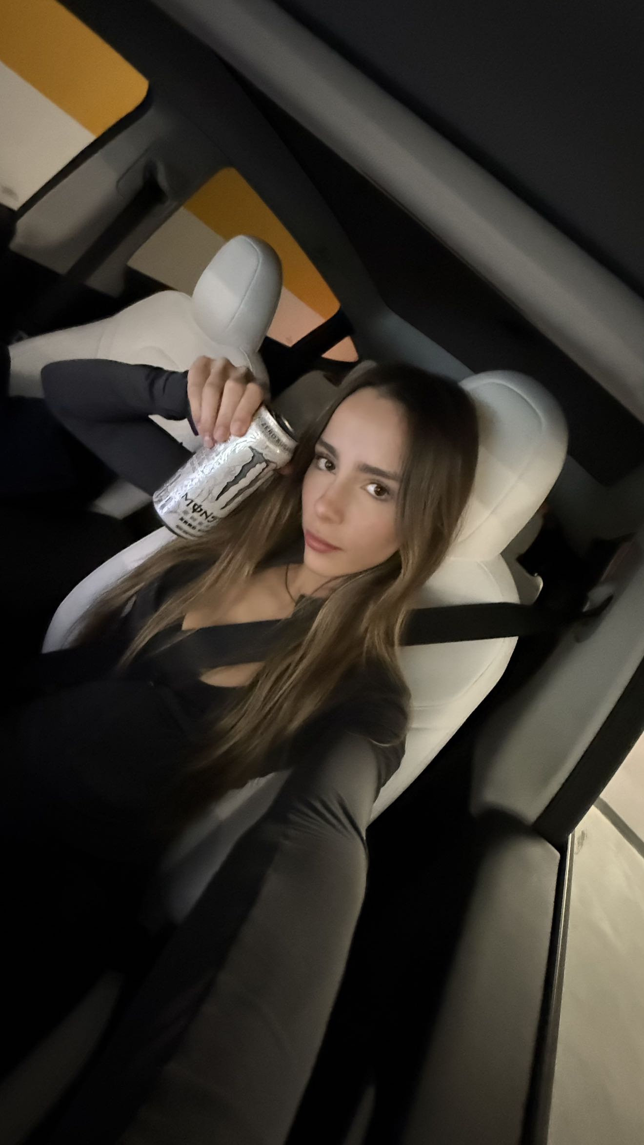 meelahrobbins snapchat image archive image