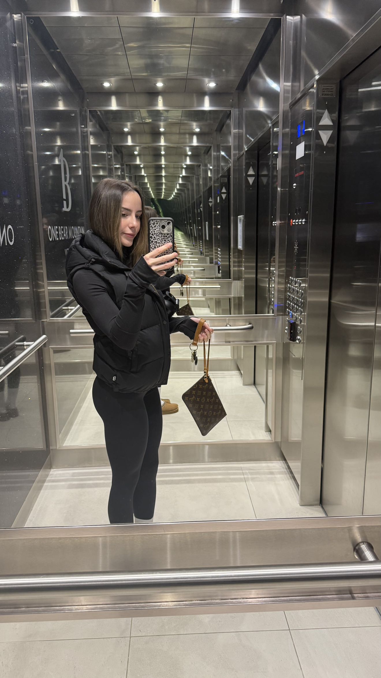 meelahrobbins snapchat image archive image