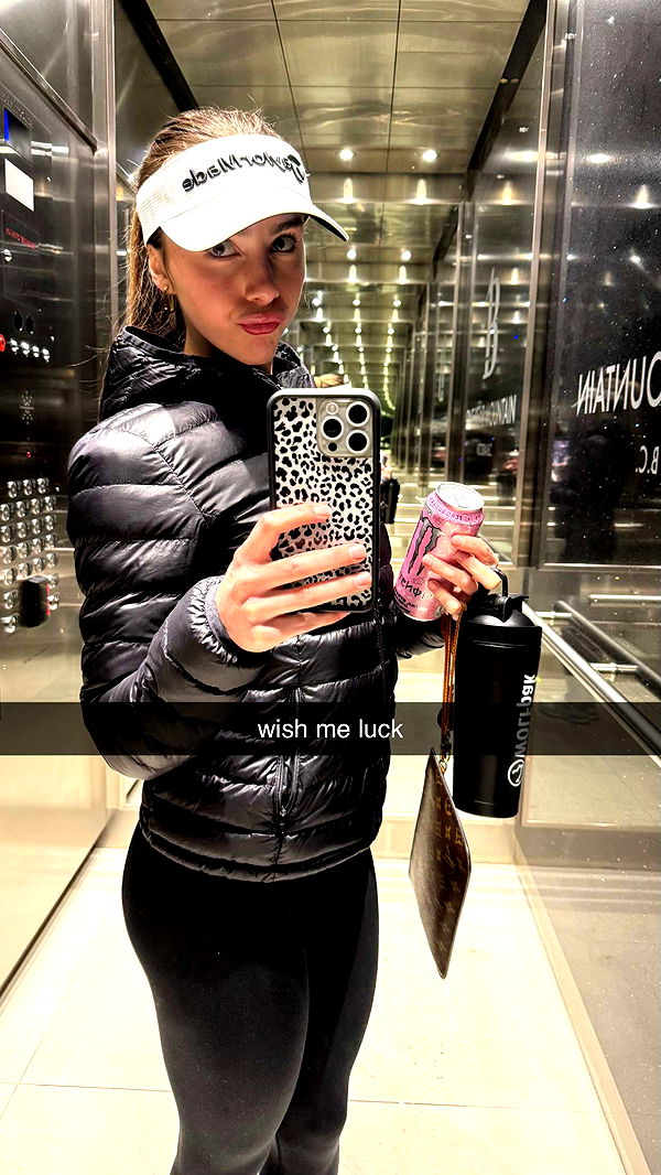 meelahrobbins image ~ Altpins