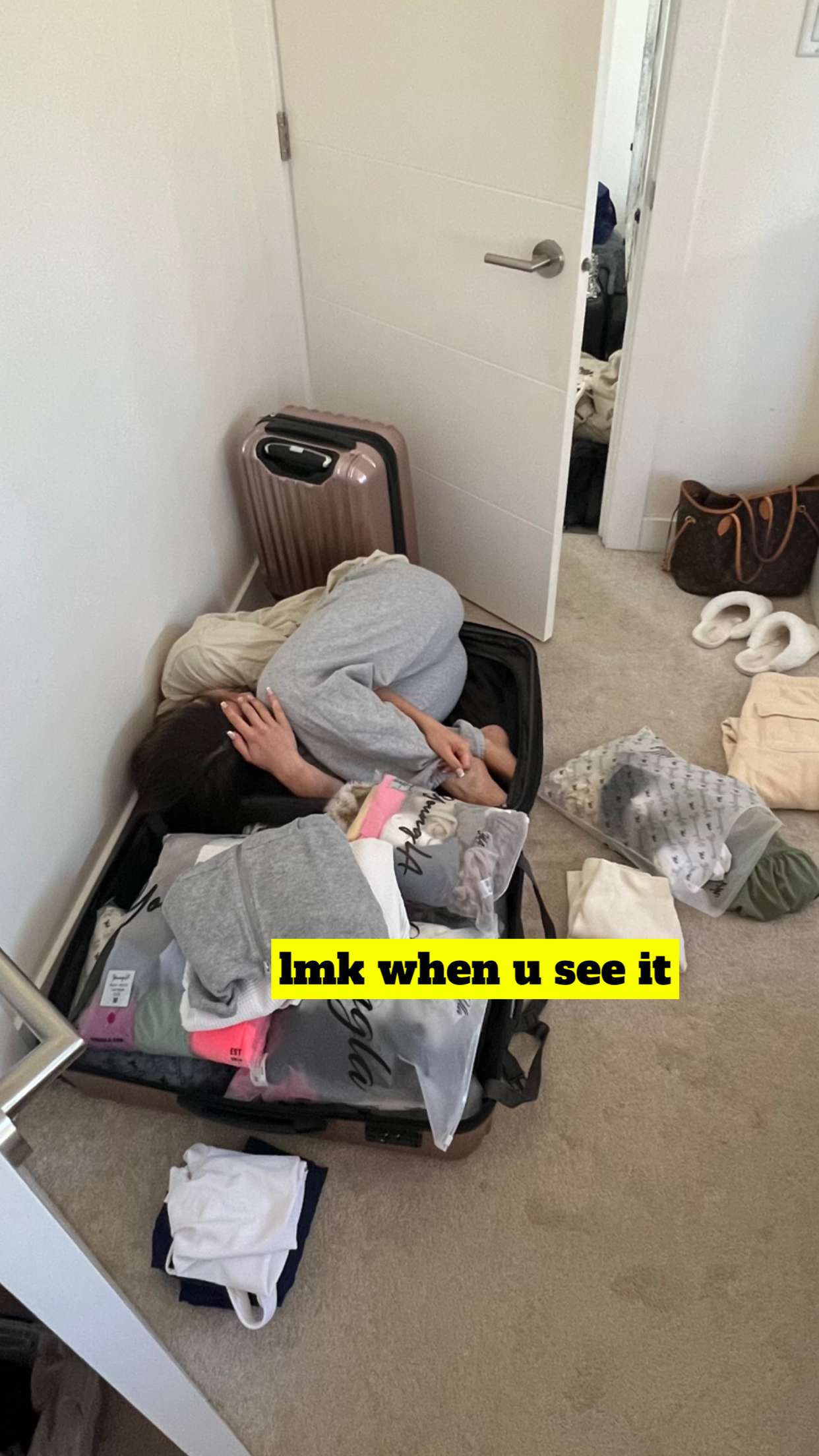 meelahrobbins snapchat image archive image