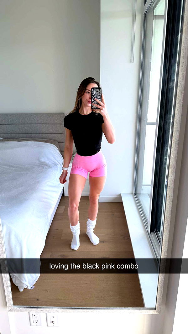 meelahrobbins image ~ Altpins