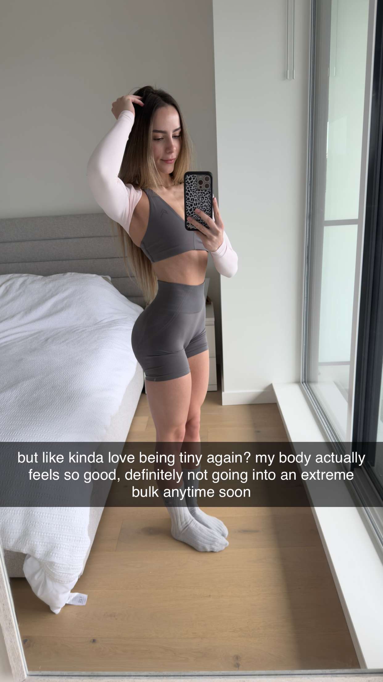 meelahrobbins snapchat image archive image