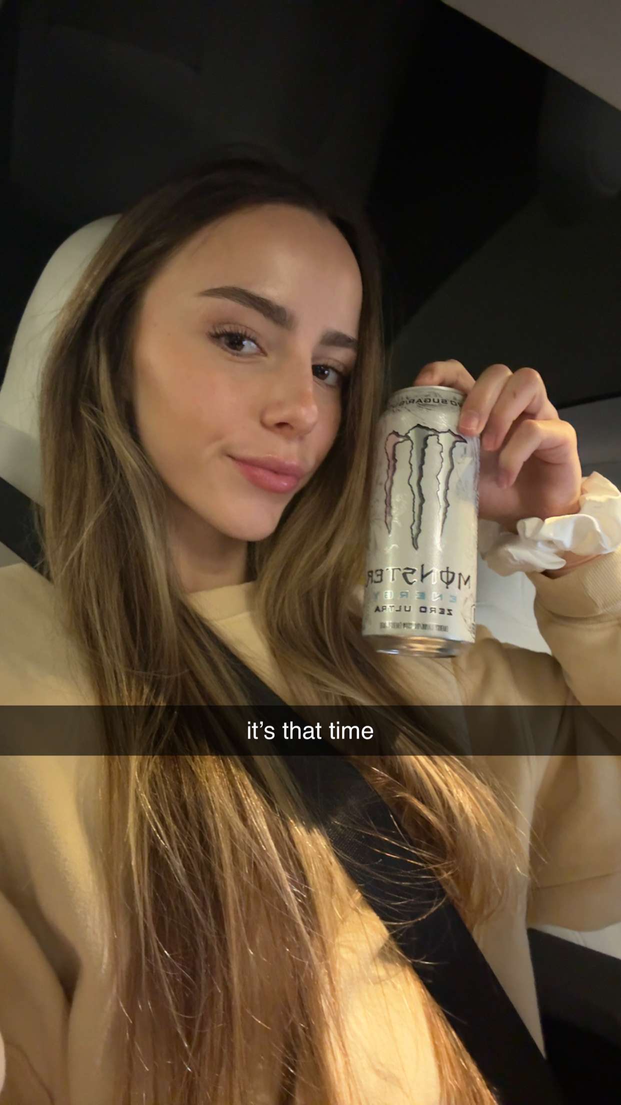 meelahrobbins snapchat image archive image