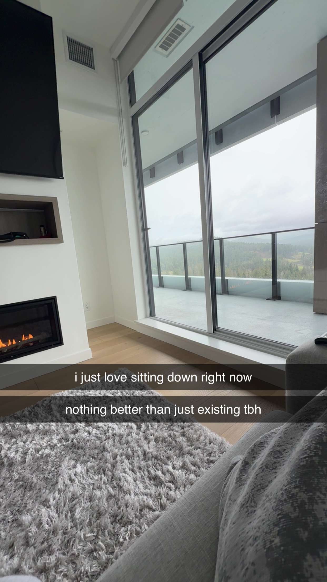 meelahrobbins snapchat image archive image