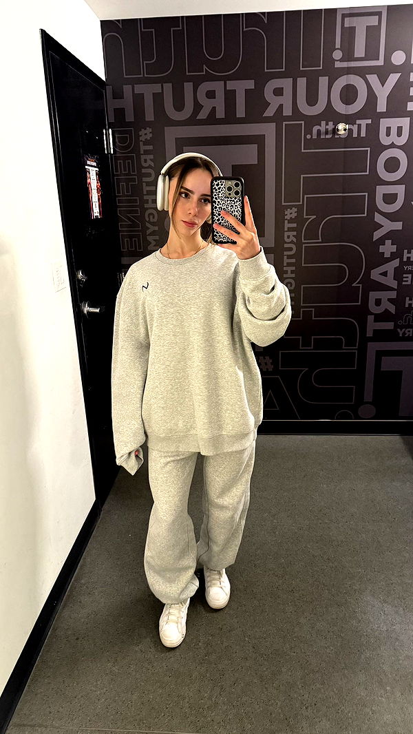 meelahrobbins image ~ Altpins