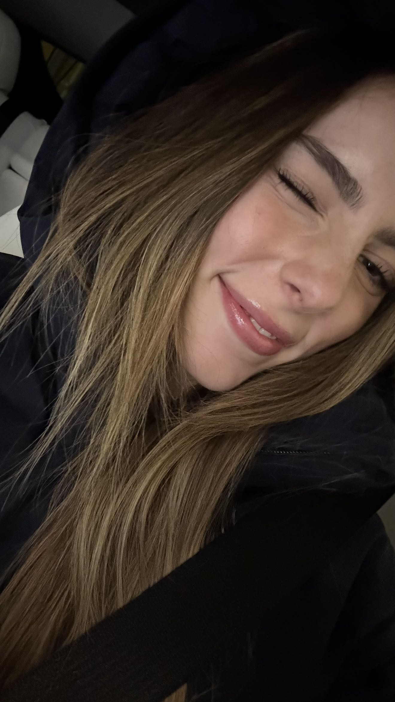 meelahrobbins snapchat image archive image