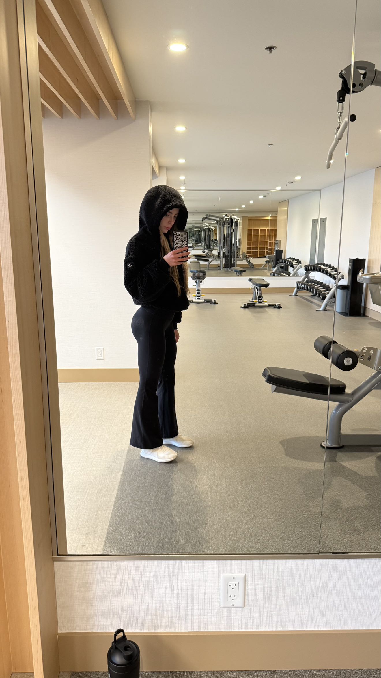 meelahrobbins snapchat image archive image