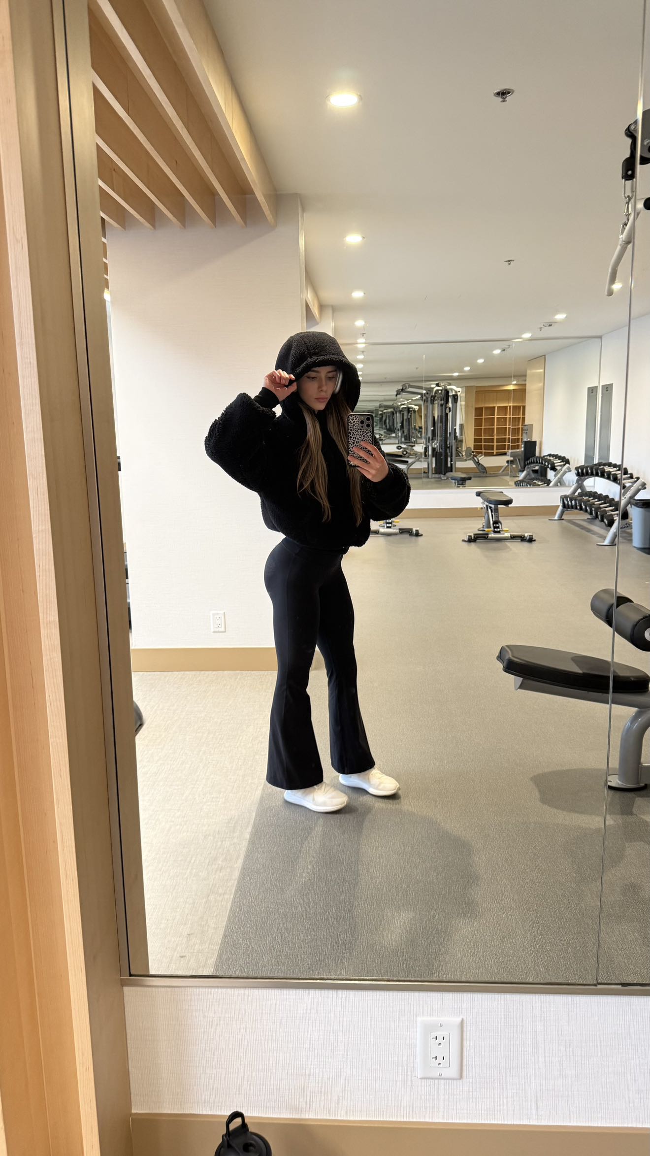 meelahrobbins snapchat image archive image