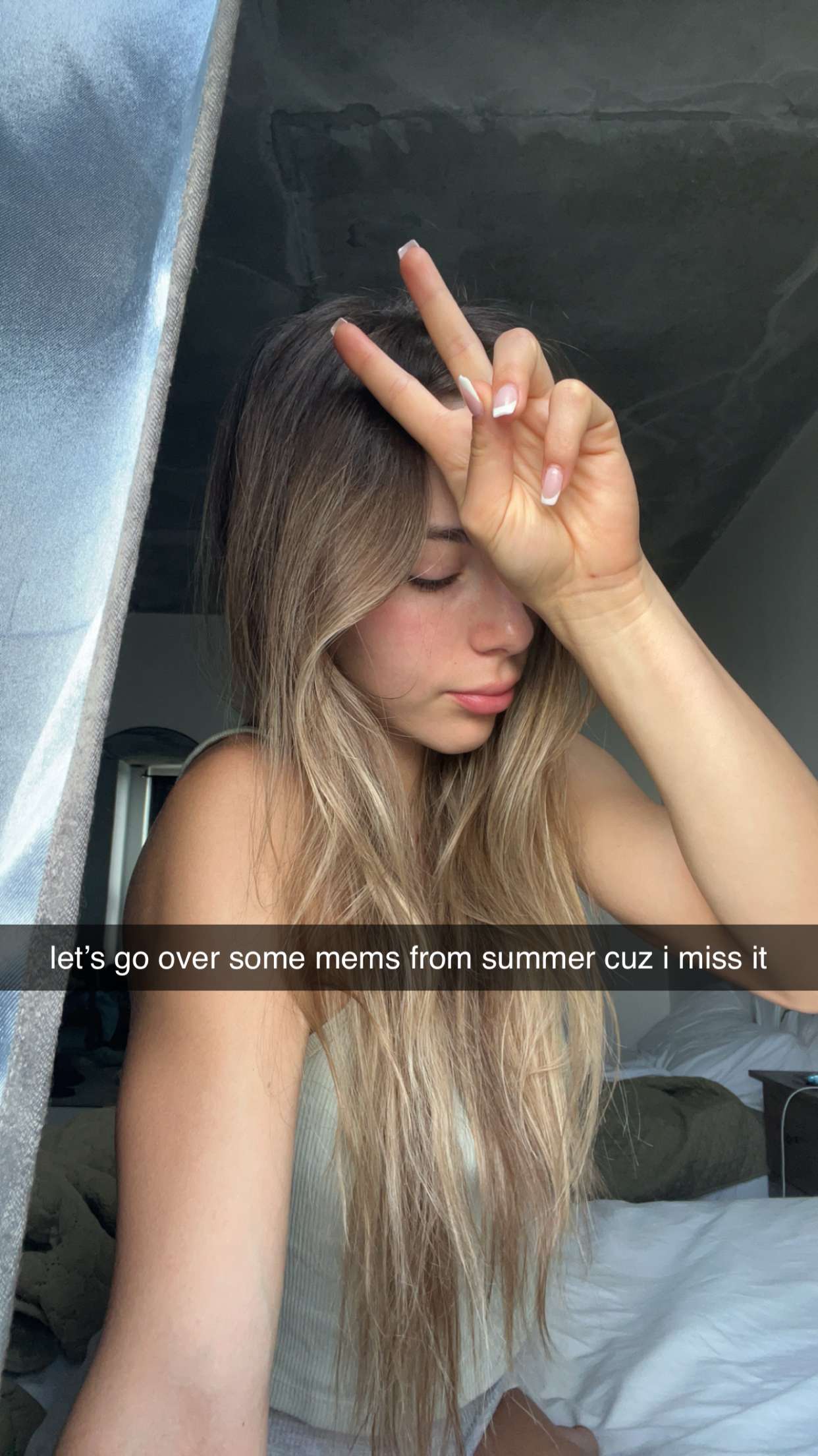 meelahrobbins snapchat image archive image