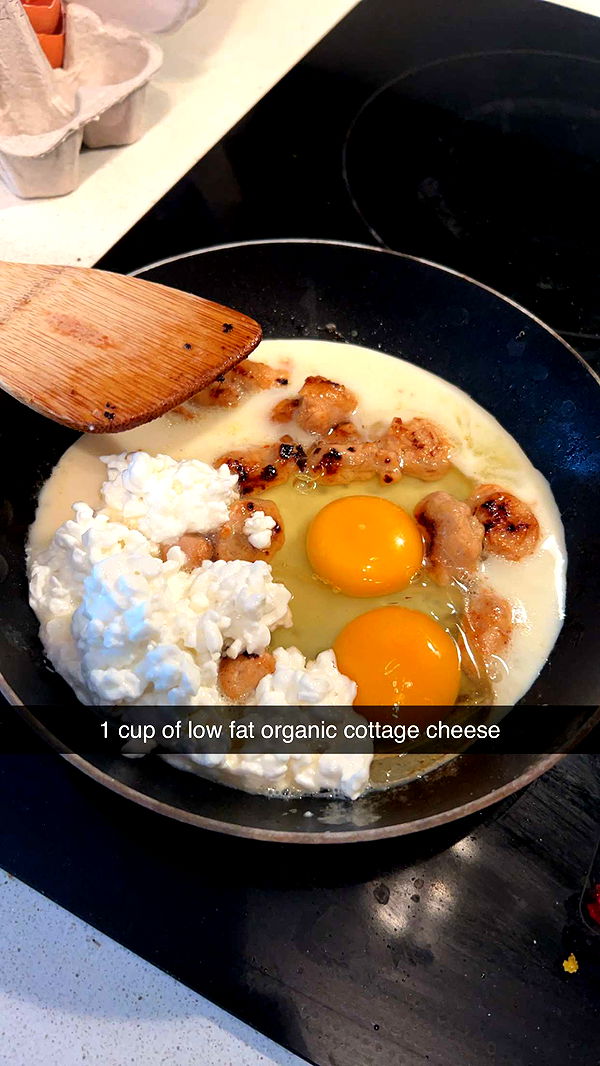 meelahrobbins image ~ Altpins