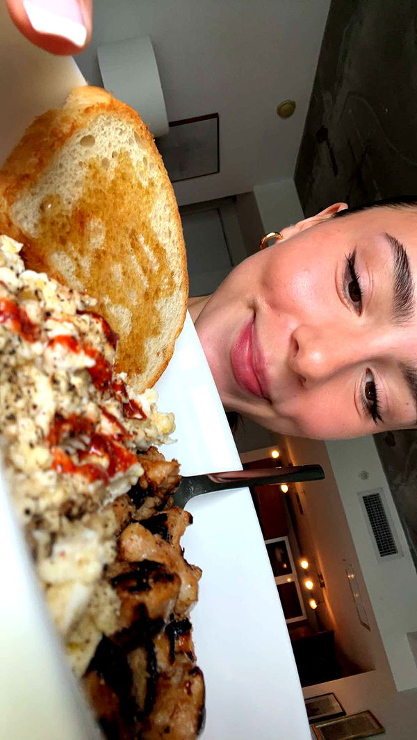 meelahrobbins image ~ Altpins