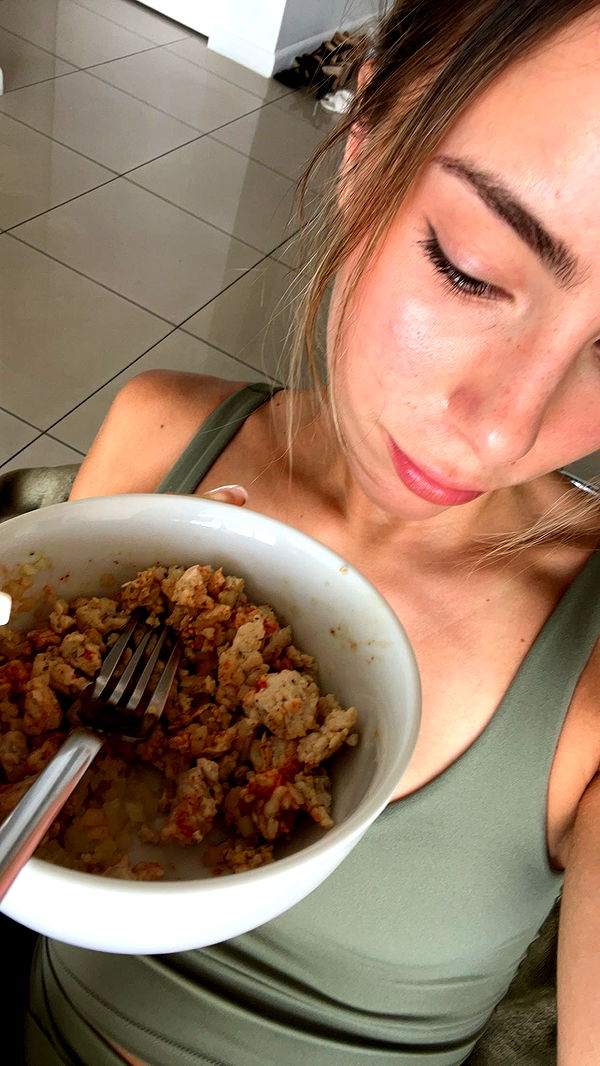 meelahrobbins image ~ Altpins