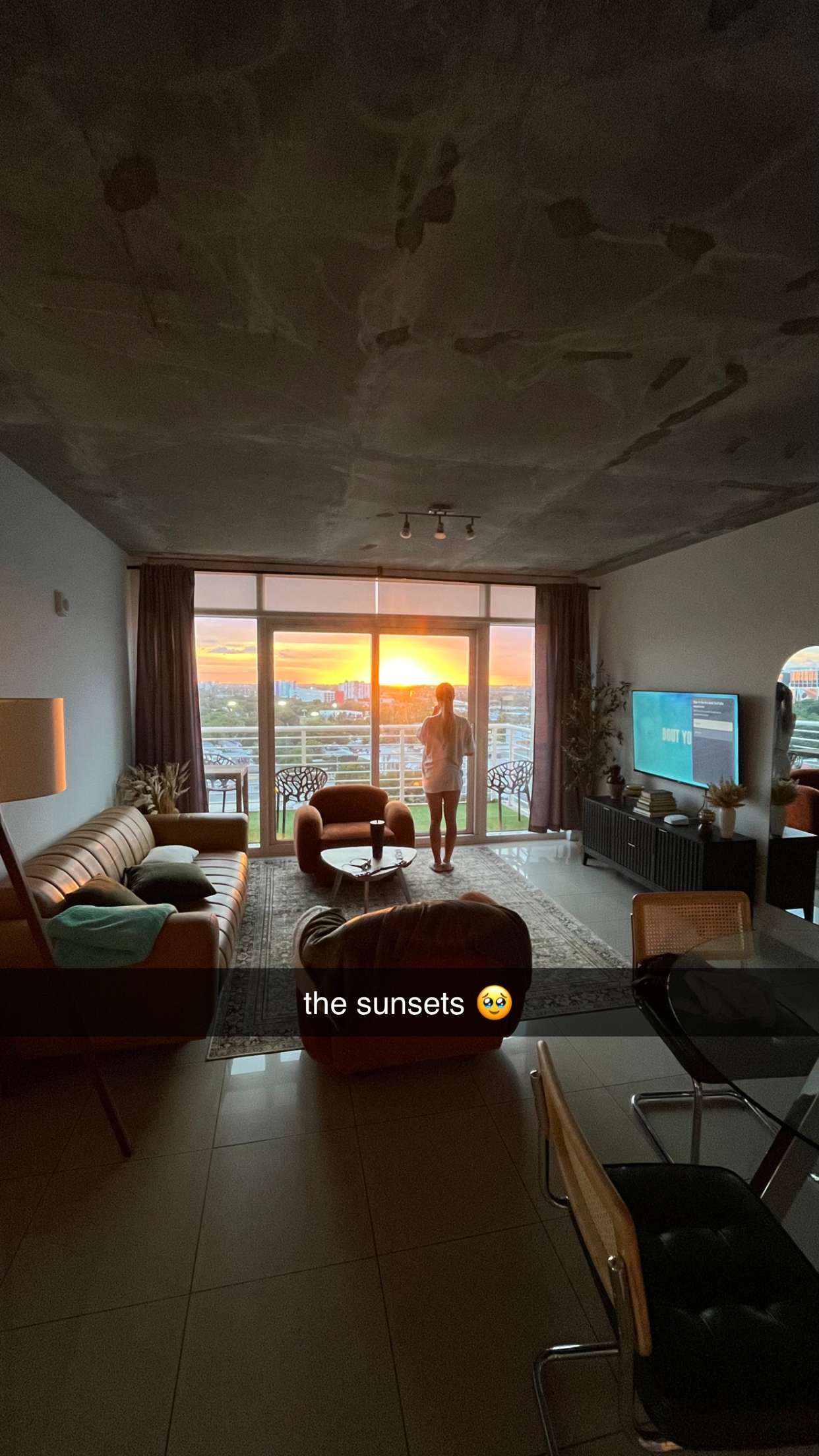 meelahrobbins snapchat image archive image