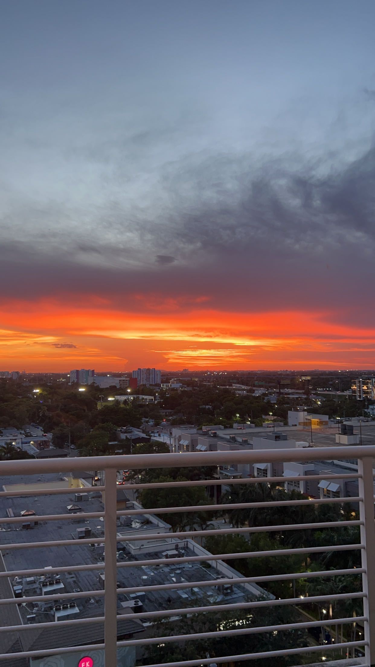 meelahrobbins snapchat image archive image