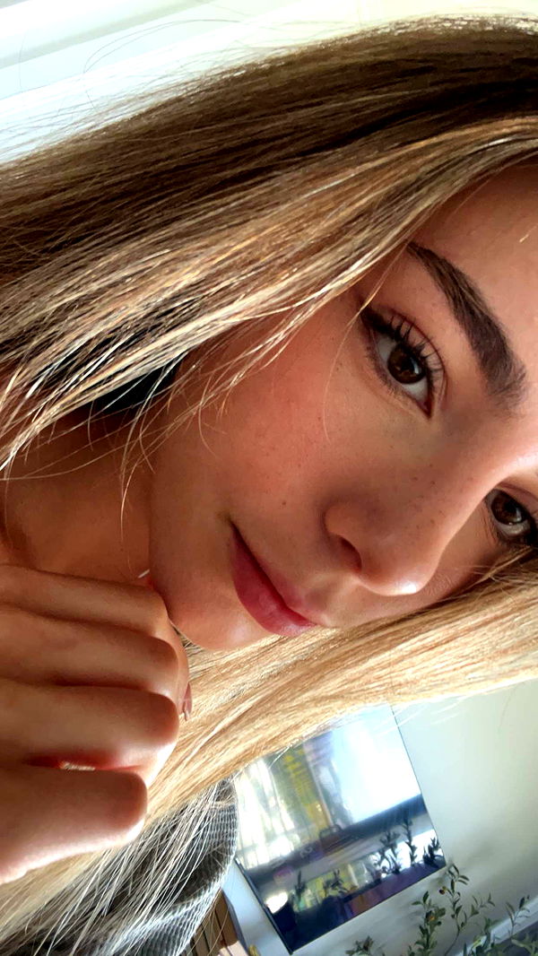 meelahrobbins image ~ Altpins