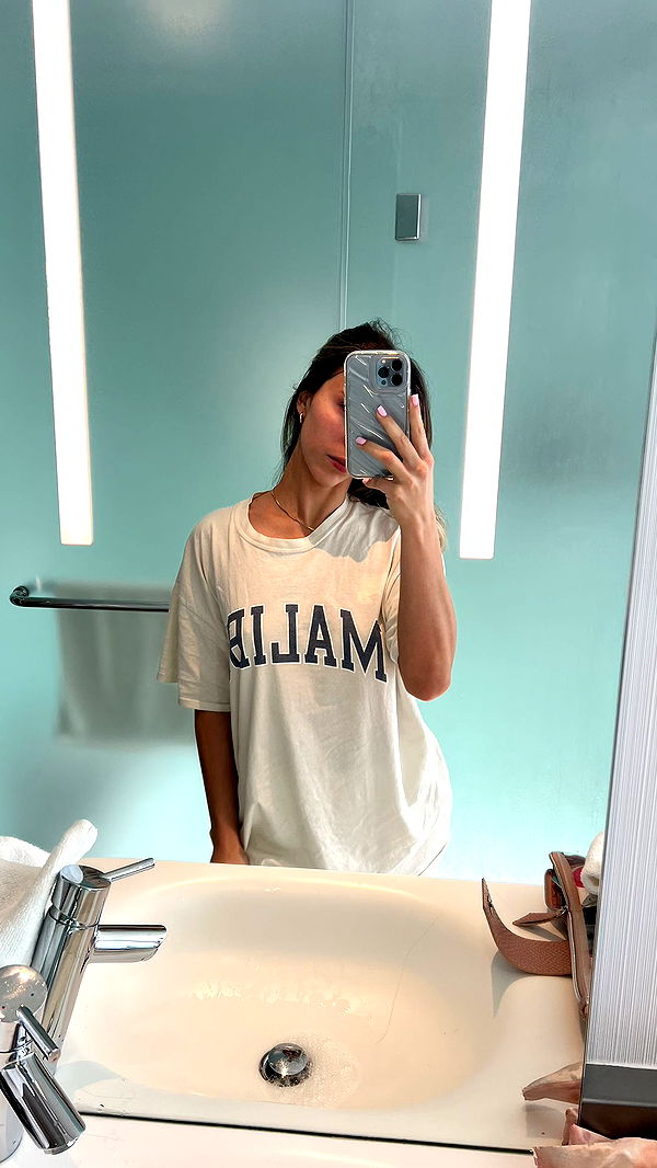 meelahrobbins image ~ Altpins