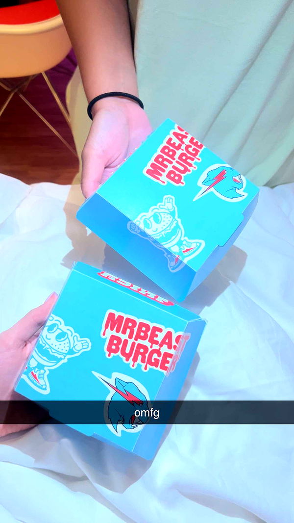 meelahrobbins image ~ Altpins