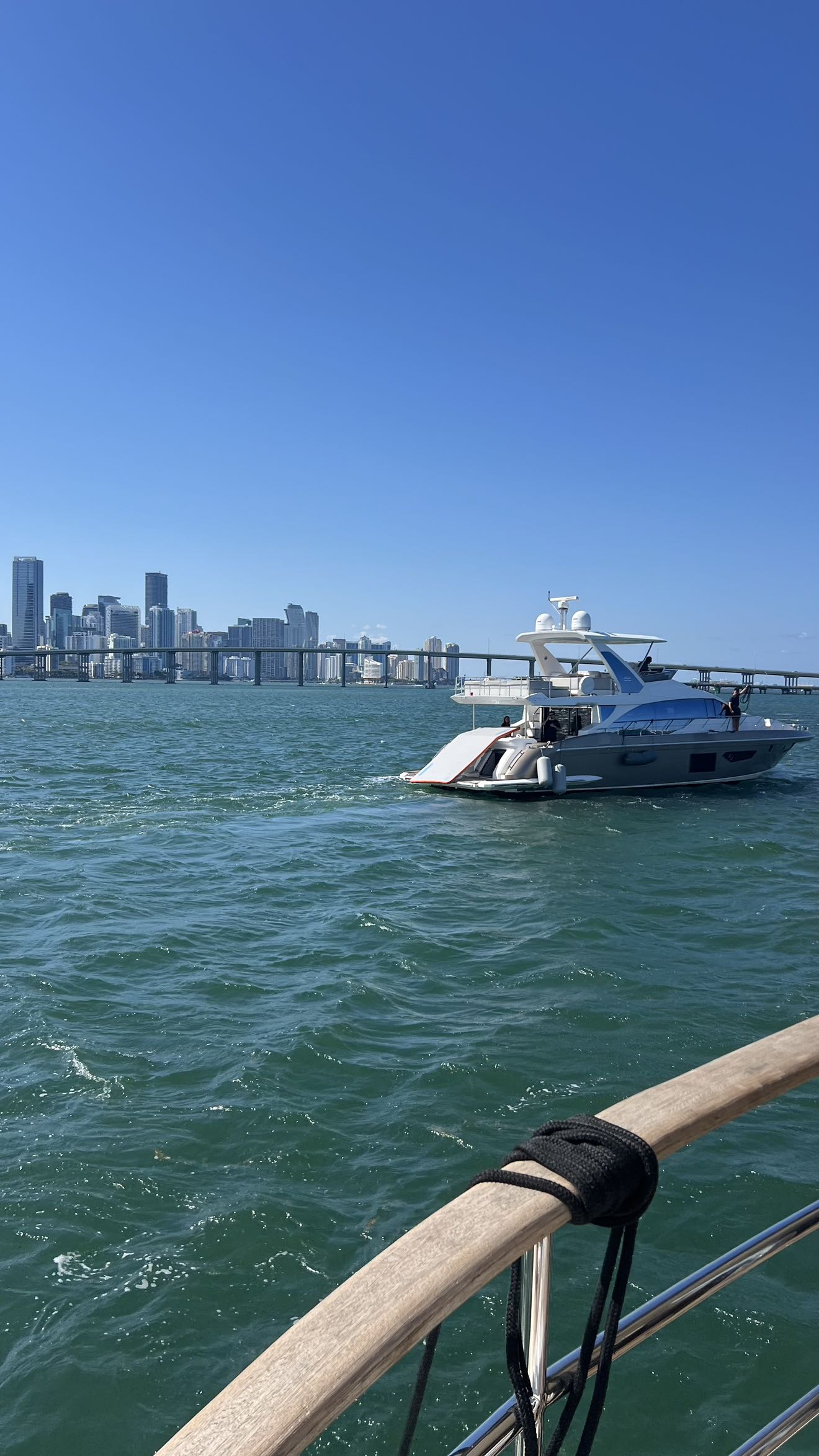 meelahrobbins snapchat image archive image