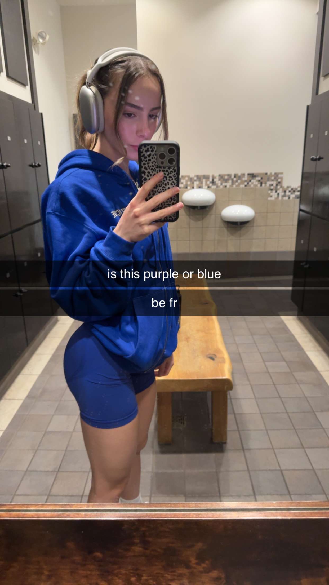 meelahrobbins snapchat image archive image