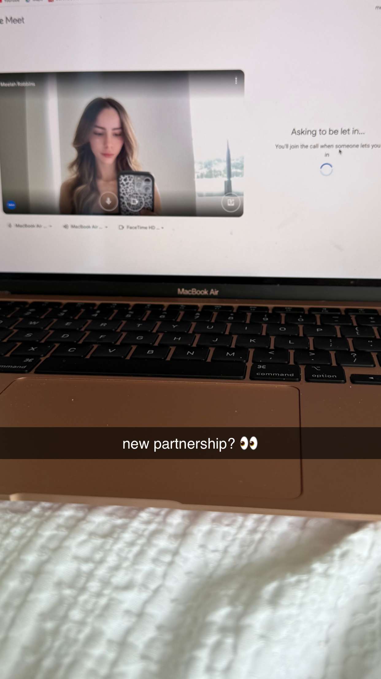 meelahrobbins snapchat image archive image