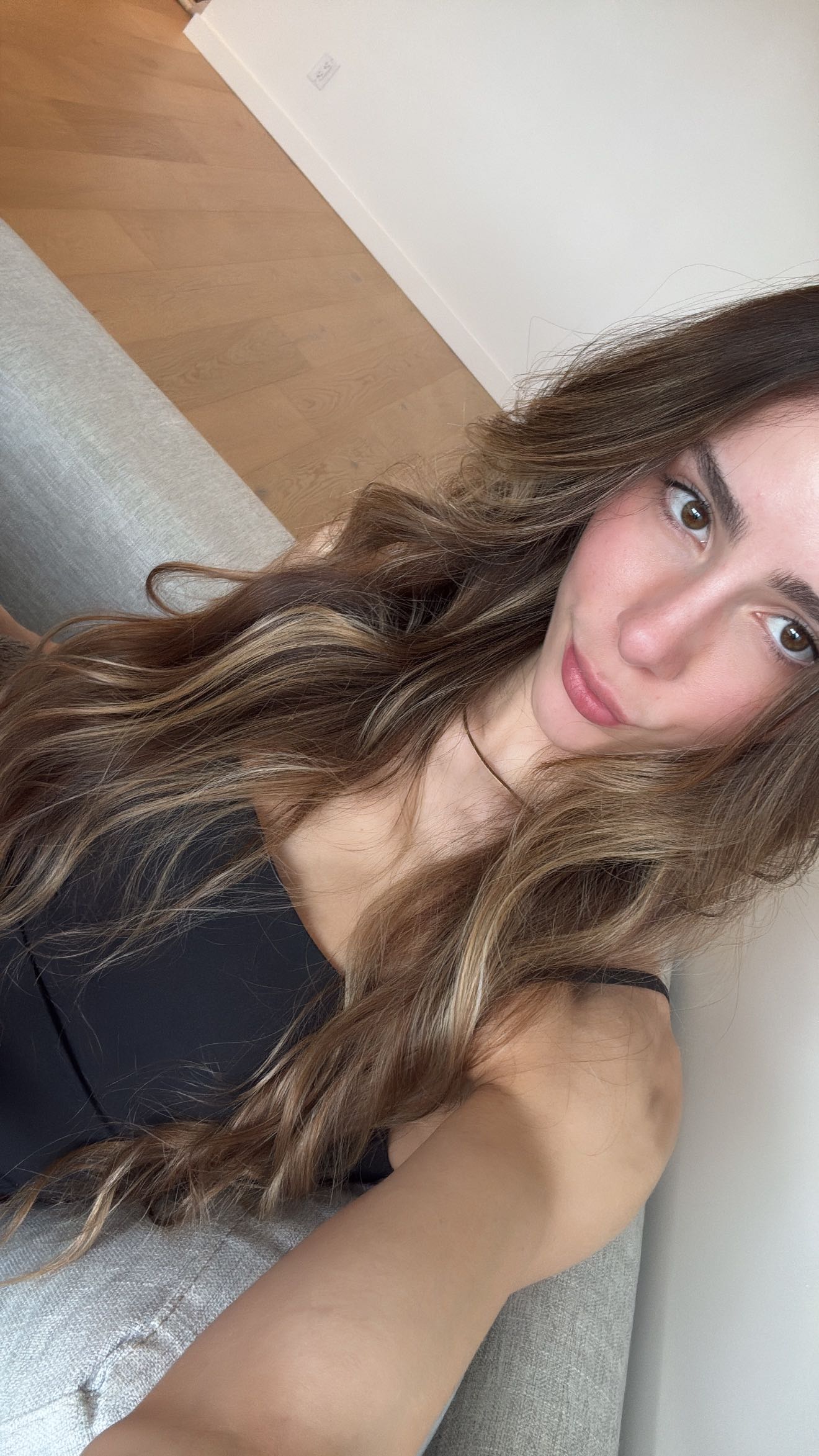 meelahrobbins snapchat image archive image